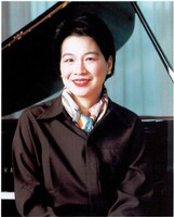 Molly Vivian Huang